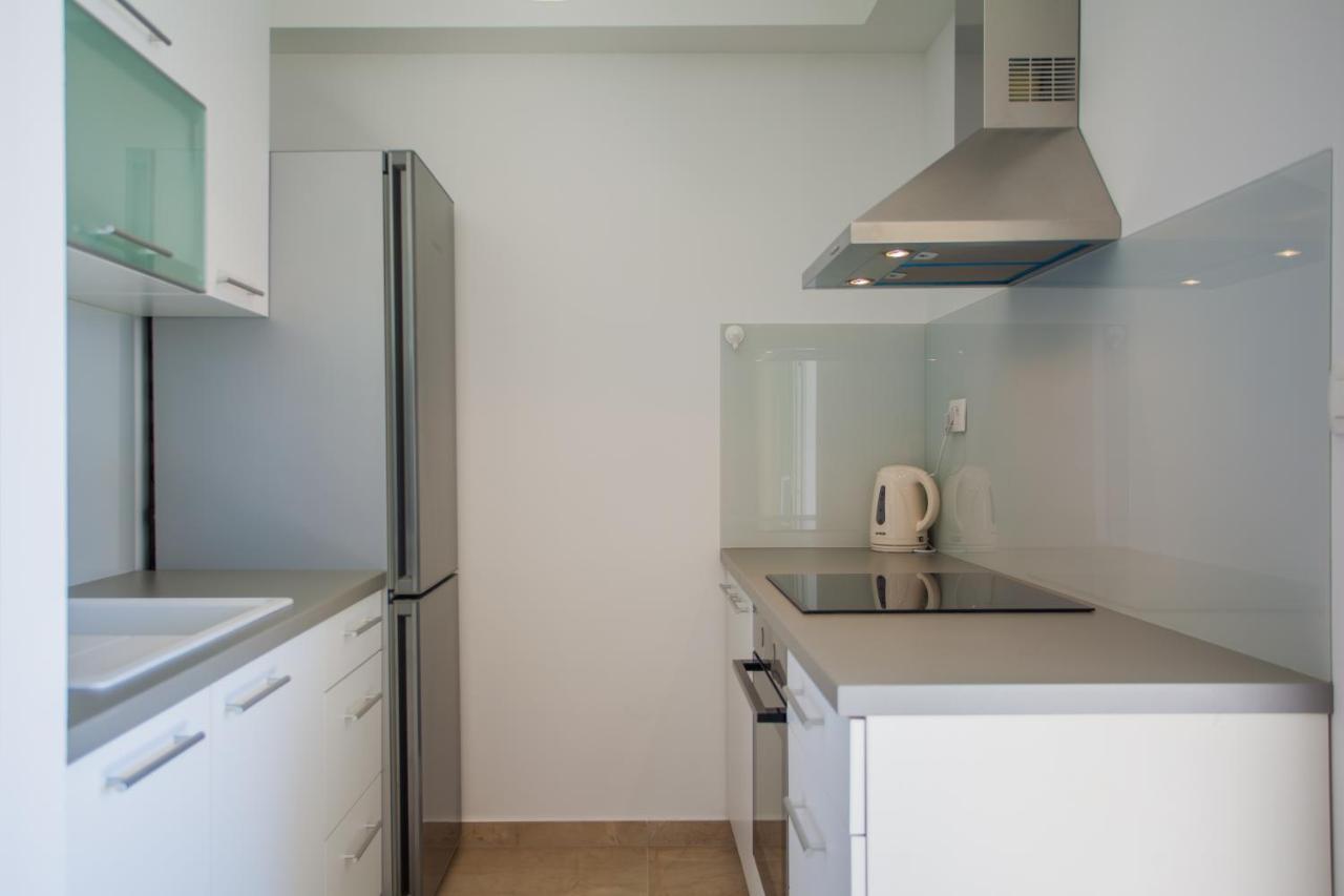 Apartman Pinja Apartment Крес Екстериор снимка