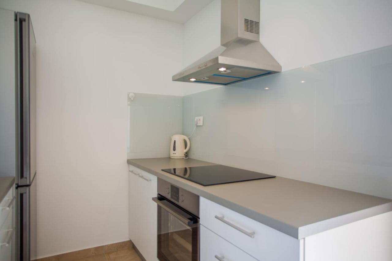 Apartman Pinja Apartment Крес Екстериор снимка