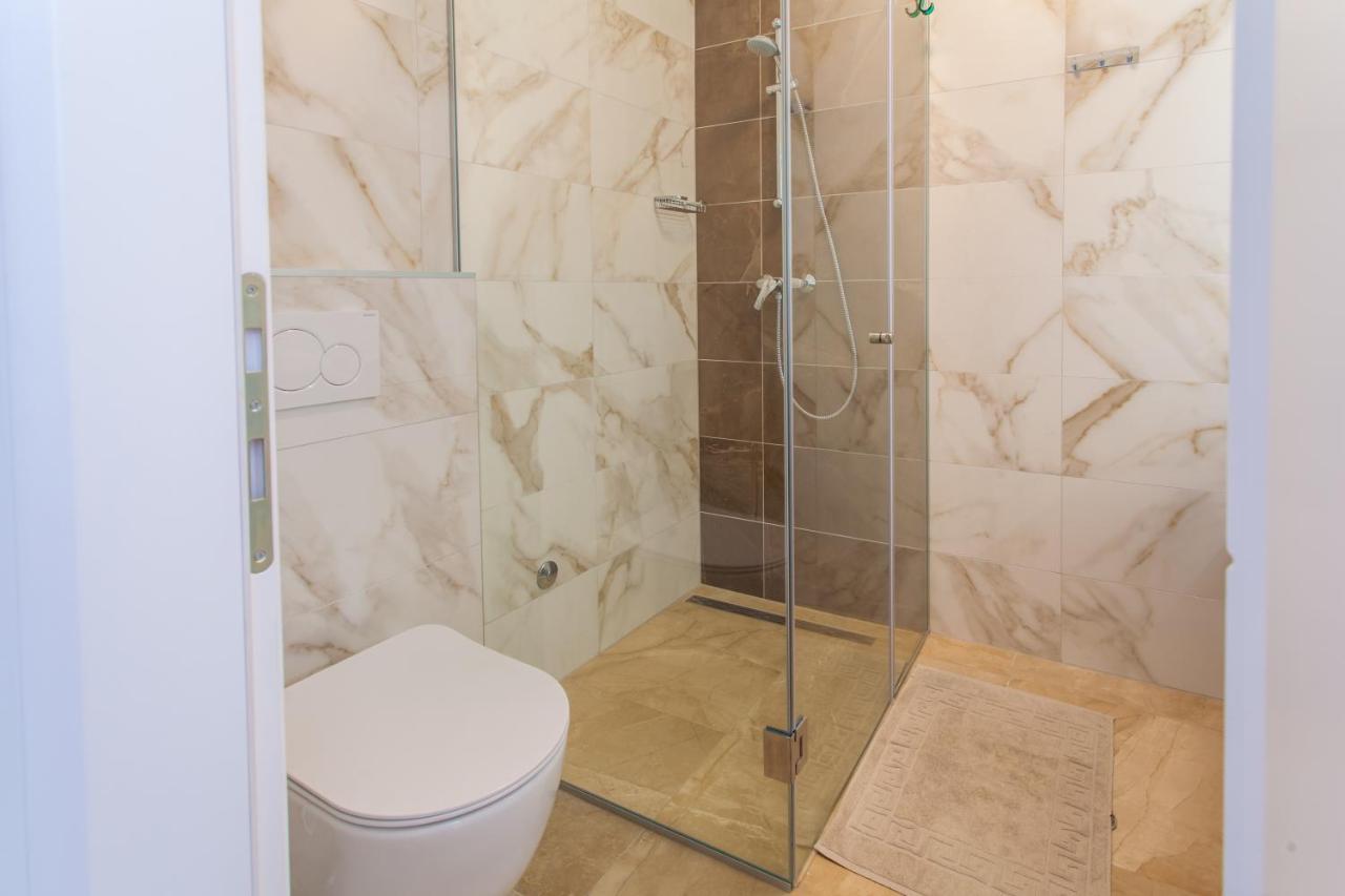 Apartman Pinja Apartment Крес Екстериор снимка