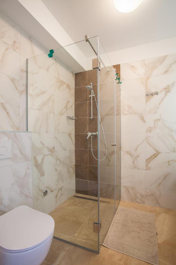 Apartman Pinja Apartment Крес Екстериор снимка