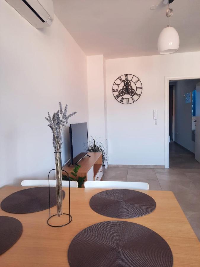 Apartman Pinja Apartment Крес Екстериор снимка